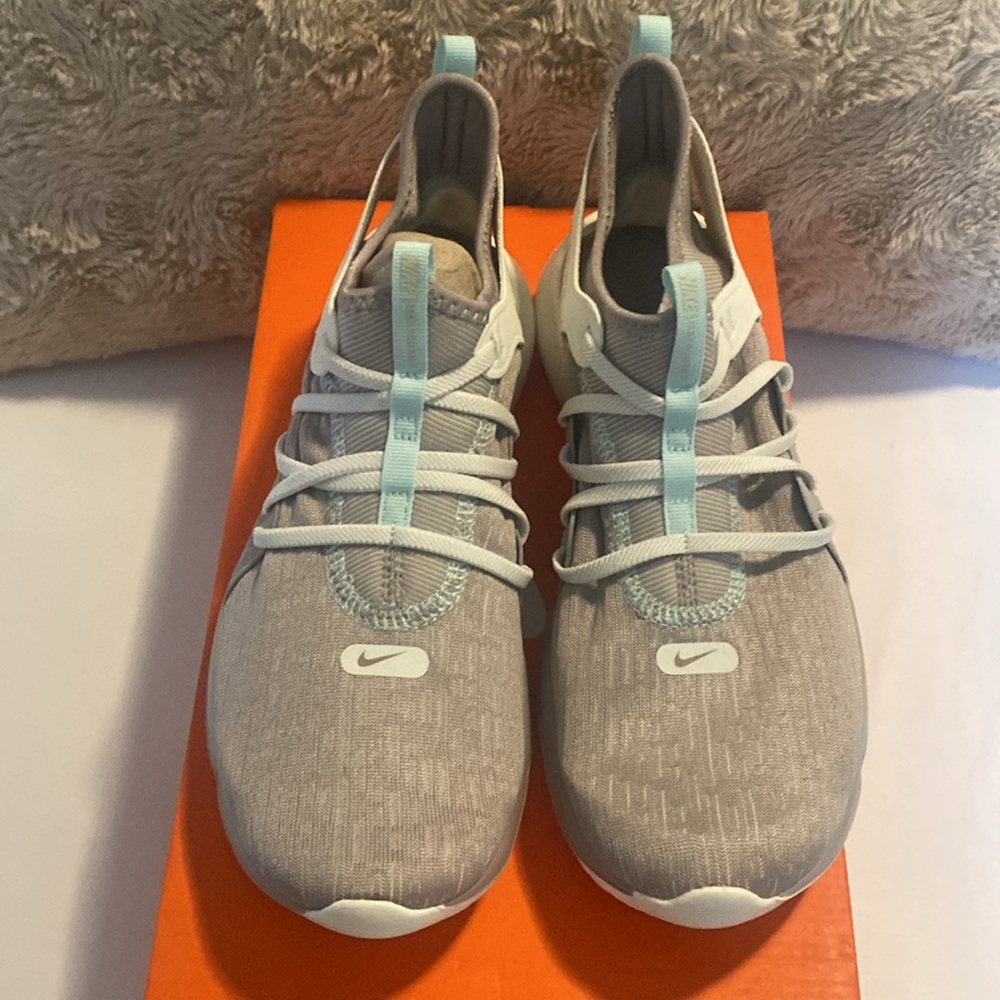Women's Nike Flex Contact 3. US Size 9.5. - Picture 2 of 7